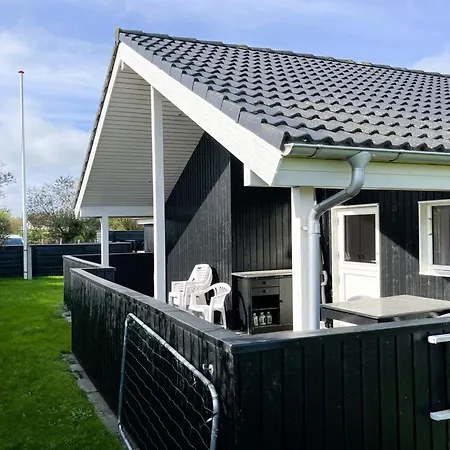 Lanica - 150m From The Sea By Interhome * Mesinge