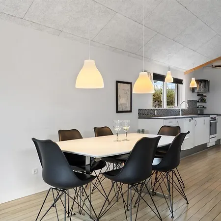 Lanica - 150m From The Sea By Interhome Mesinge