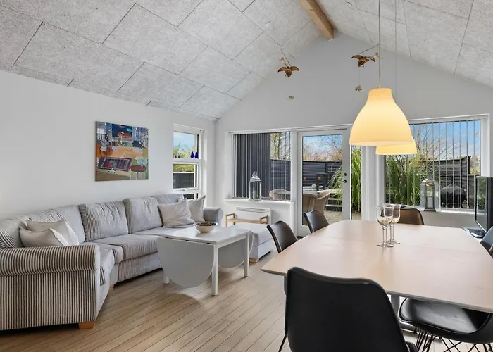 Lanica - 150m From The Sea By Interhome 別荘